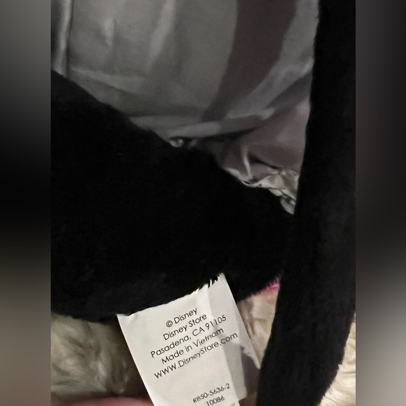 DISNEY MINNIE MOUSE PLUSH DOLL - Picture 6 of 6